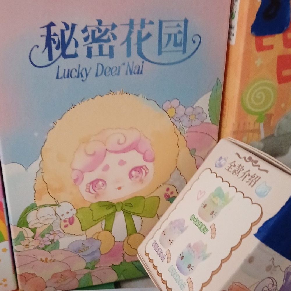 Lucky Deer Nai Illustrated Floral Notebook - Pastel Pink & Blue